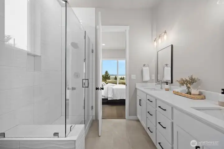 Photographs are for illustrative purposes only. Features, finishes, interior/exterior colors, landscaping and floorplan shown may vary from actual homes built