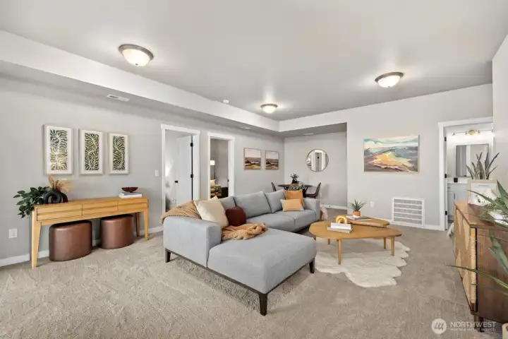 Photographs are for illustrative purposes only. Features, finishes, interior/exterior colors, landscaping and floorplan shown may vary from actual homes built