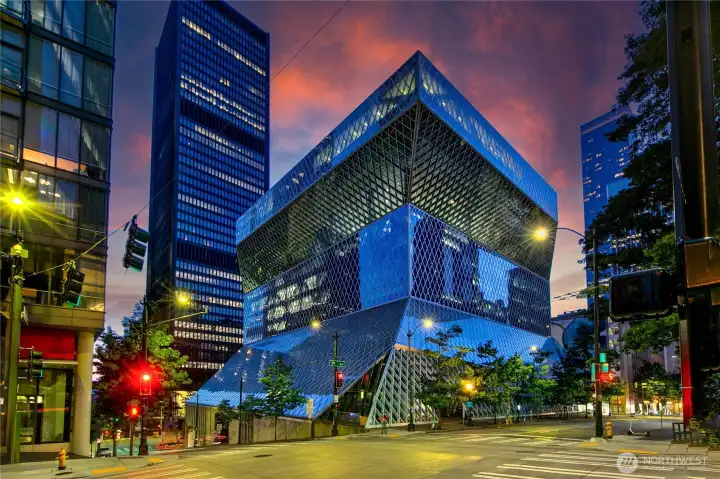 The Seattle Central Library stands among the city’s most recognizable architectural landmarks within easy reach of the penthouse.