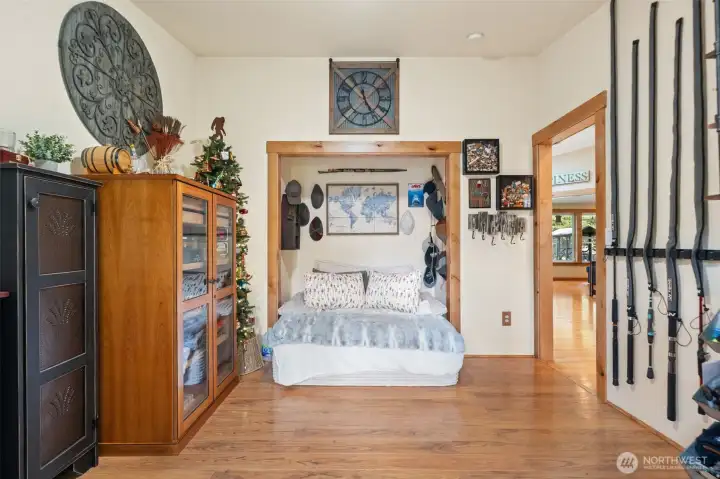 Bedroom 3 (doors taken off closet but can be converted)