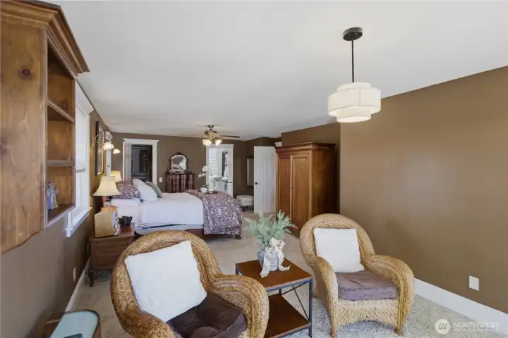Master bedroom has large sitting area perfect for seeing out to the lake!