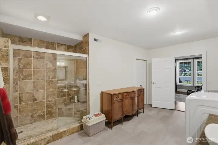 Lower level 3/4 bath and laundry room
