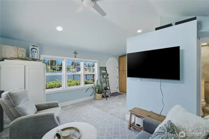 Lots of room for guests or to use as a rental