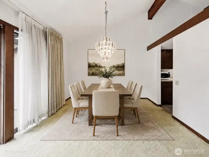 Formal dinning area