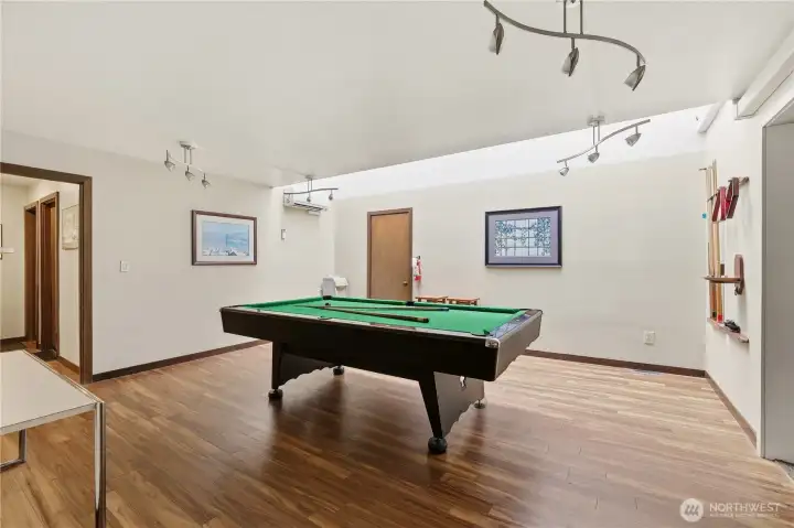 Pool table in the club house