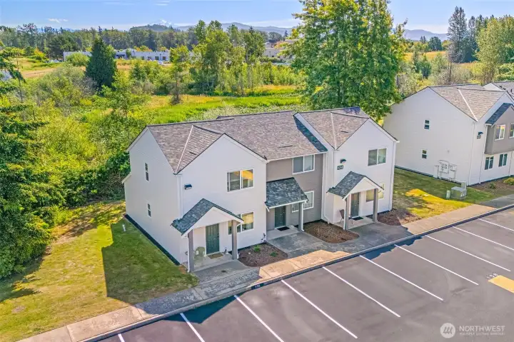 Welcome to 4238 Wintergreen Cr #181.