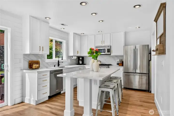 Calcutta quartz slab countertops and backsplash Calcutta quartz slab countertops and backsplash
