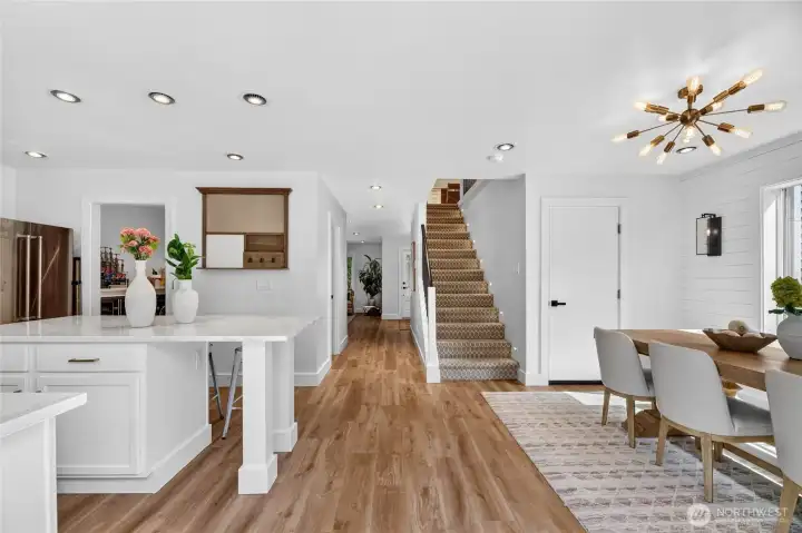 Head up stairs to the bedrooms, family room and work stations! Head up stairs to the bedrooms, family room and work stations!