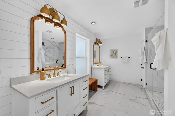 This bathroom is incredible! This bathroom is incredible!