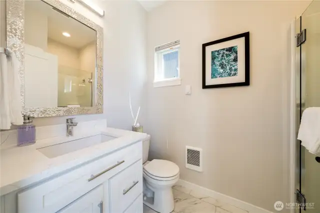Main level 3/4 bath.