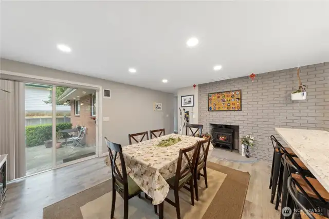 Sliding glass door off the dining room opens to the back patio and yard for easy indoor outdoor living.
