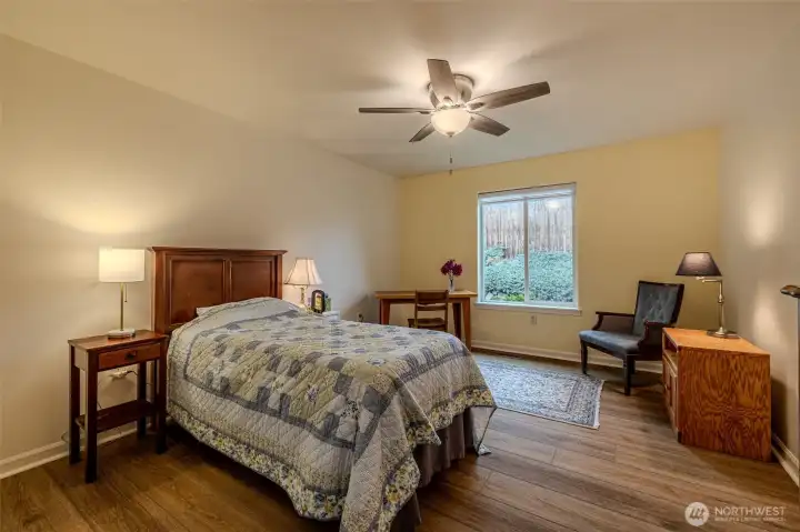 2nd bedroom