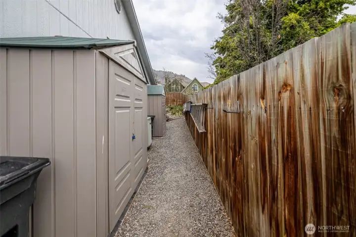 Storage shed