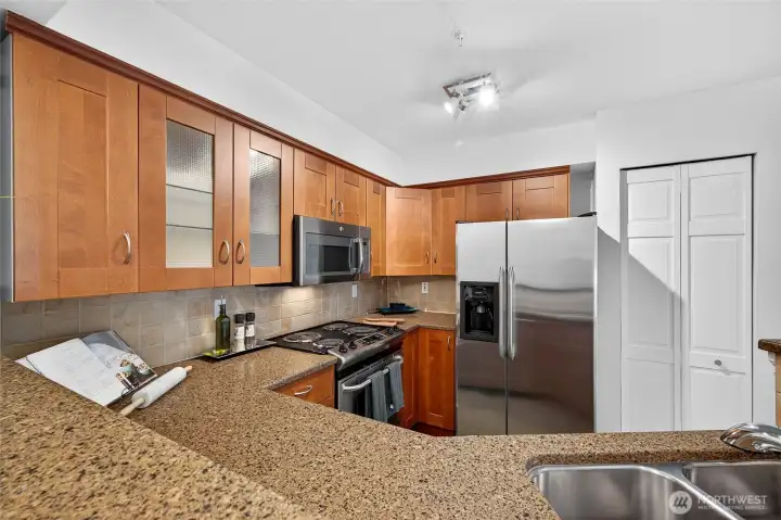 Granite countertops and stainless steel appliances