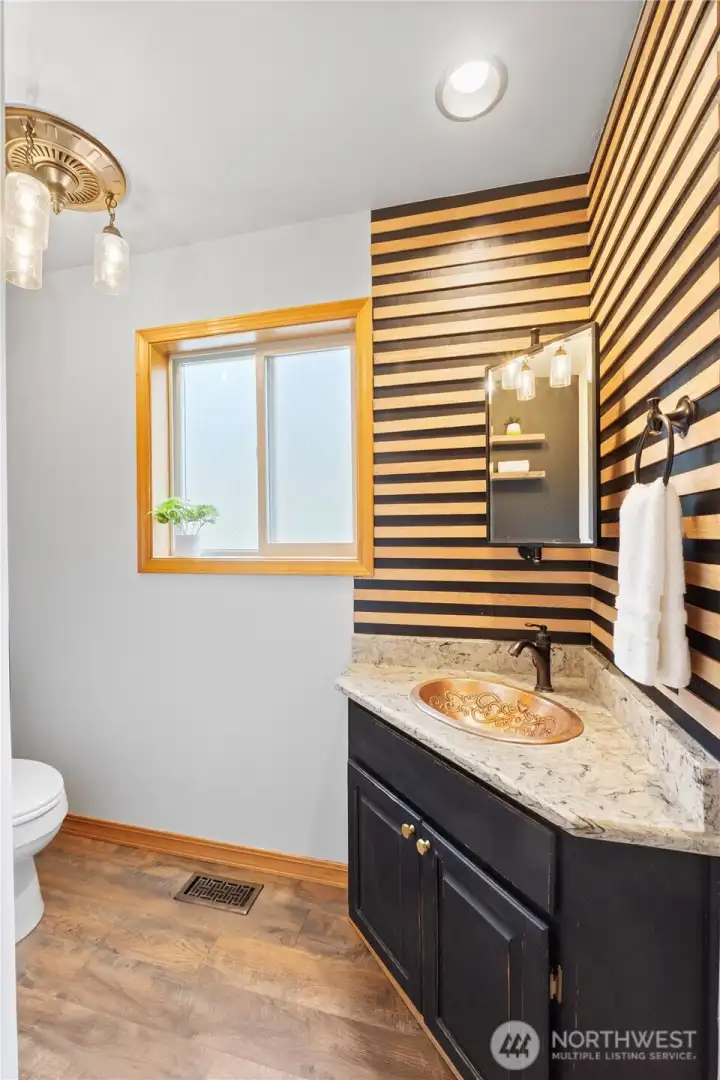 Updated downstairs guest bathroom!