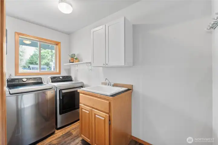 Downstairs laundry room!