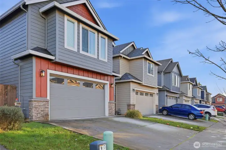 Welcome to 7109 S Ridge Way.