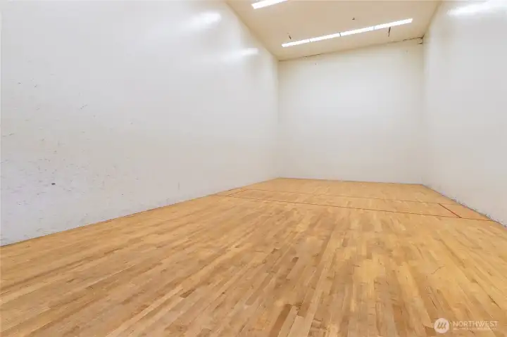 Raquetball court