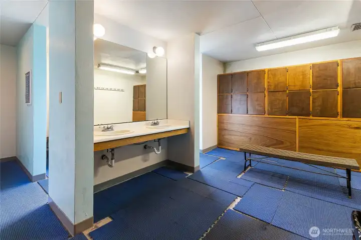 Members and guests only Changing rooms and pool.