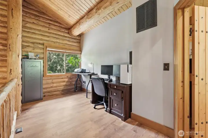 Office nook off the primary bedroom or additional seating space off the primary suite
