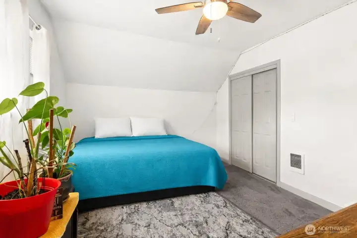 upstairs bed 1
