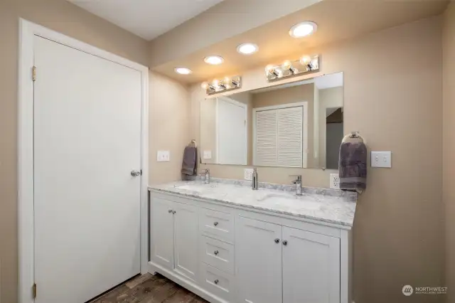 Lower level Bathroom. Door Pictures leads to Lower Level Bonus Room.