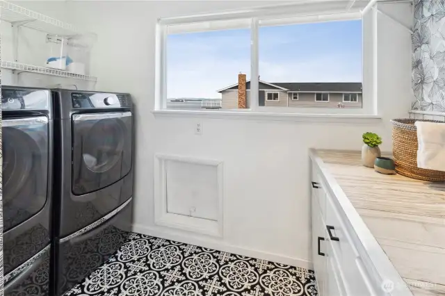 Laundry on 2nd floor