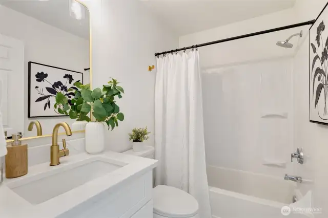 Full hall bathroom next to 2nd upstairs bedroom