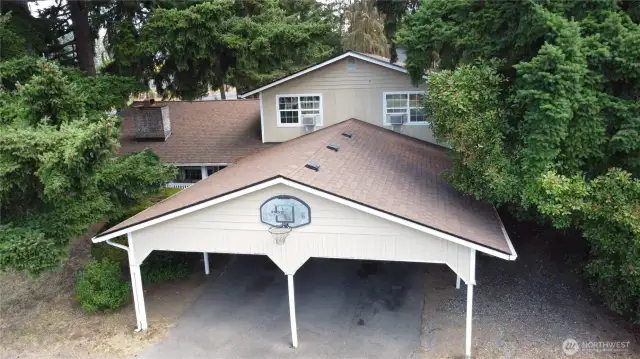 1,659 sqft, 3 bed, 2.5 bath, tri-level, all nestled on a large corner lot in south hill Puyallup.  Generous 2-car garage (easy to remove wall) and a 2-car carport makes it perfect for extra vehicles or hobby space.