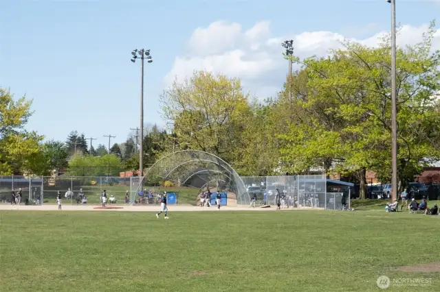 Magnolias West playfield is just 2 blocks away.