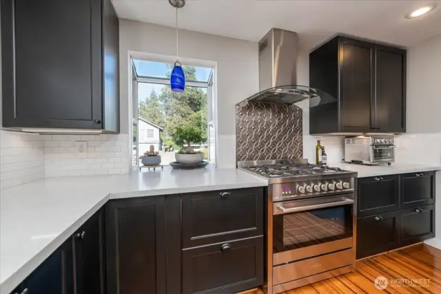 Enjoy abundant counter space as you prep your meals, and plenty of storage for all your cookware,