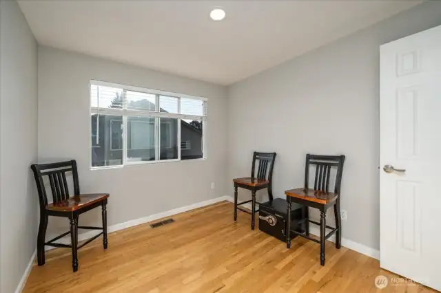 Fourth bedroom.