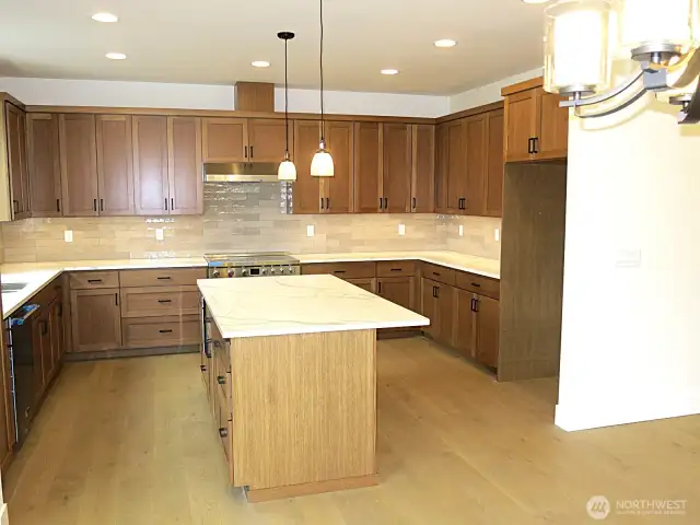 Beautiful rift oak cabinets.