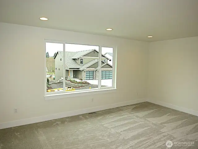 Large bonus room faces west.