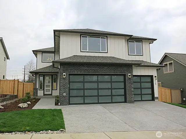 Elegant presentation of a rare home with a  3 car garage on an 8000sf+ large lot in the city of Snohomish.
