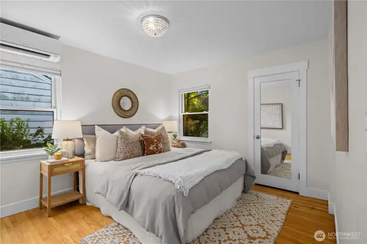 Upstairs primary bedroom