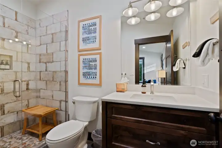 Ensuite bath