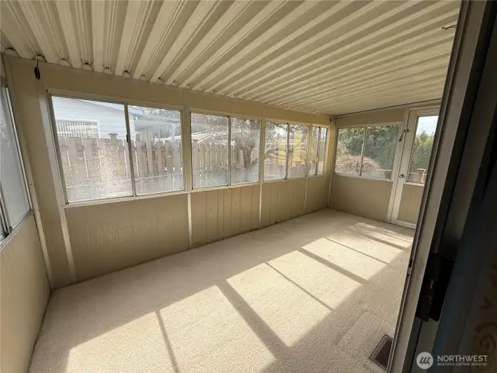 Sun room off master w/access to yard