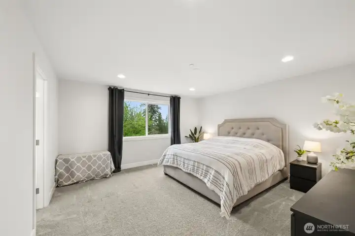 Primary suite