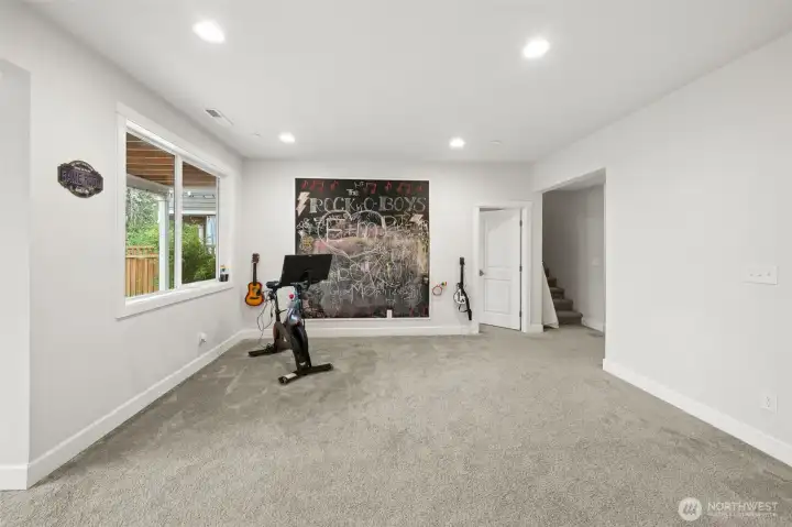 So much space downstairs!