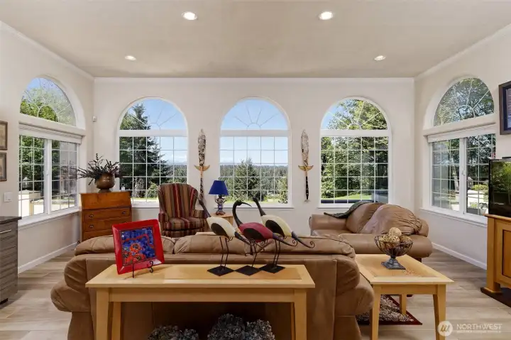 Living room with that wall of Milgard windows (with lifetime transferrable warranties!)