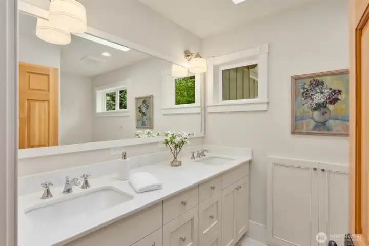 Lovely second floor full bathroom.