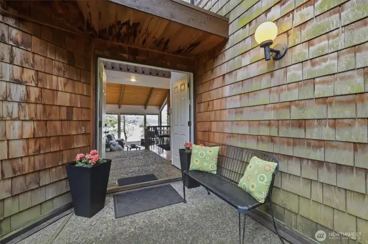 Solid 1973 built home Solid 1973 built home