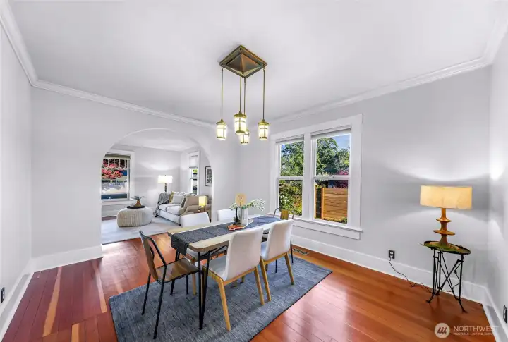 Dining room with light and bright feel