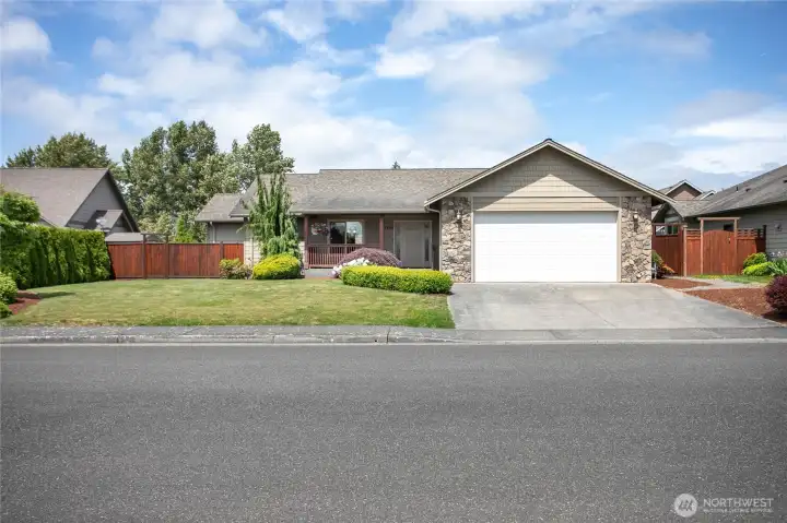 Beautiful 1 owner rambler located on a peaceful cul de sac in Ferndale. Beautiful 1 owner rambler located on a peaceful cul de sac in Ferndale.