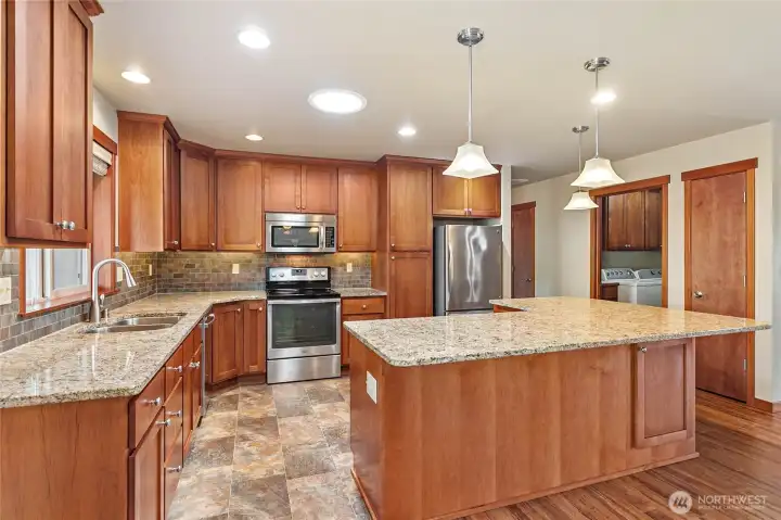 Granite countertops and plenty of prep space. Granite countertops and plenty of prep space.