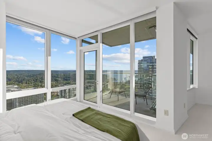 Wrap-around windows frame views of the lake & surrounding territory. Wrap-around windows frame views of the lake & surrounding territory.