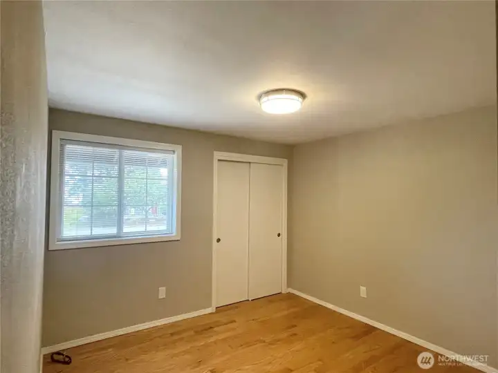 Bedroom /Den/Office Bedroom /Den/Office