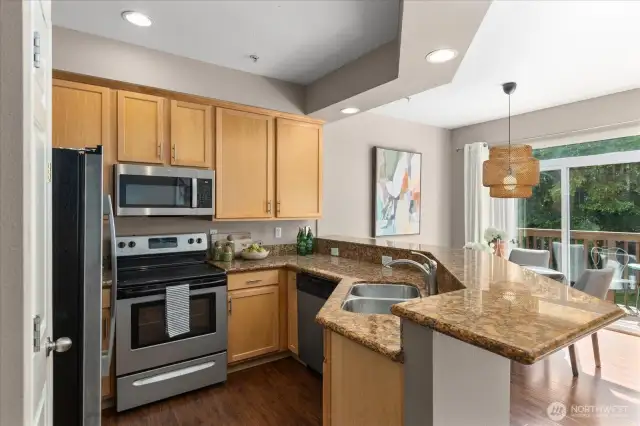Newer Appliances, Granite Countertops & Plenty of Storage!