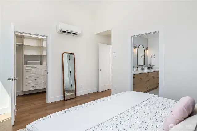 Upper Level Primary Bedroom